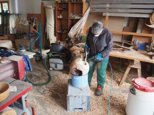 große Holzkugel selber machen